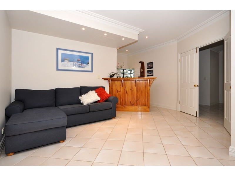 16 Cormorant Avenue, Flagstaff Hill SA 5159