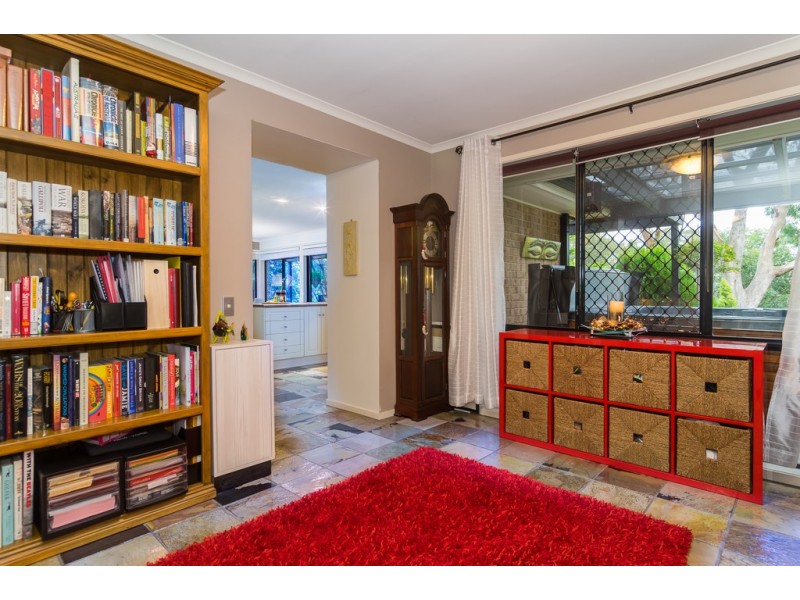 3 Bushland Drive, Aberfoyle Park SA 5159