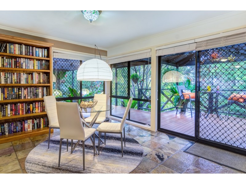 3 Bushland Drive, Aberfoyle Park SA 5159