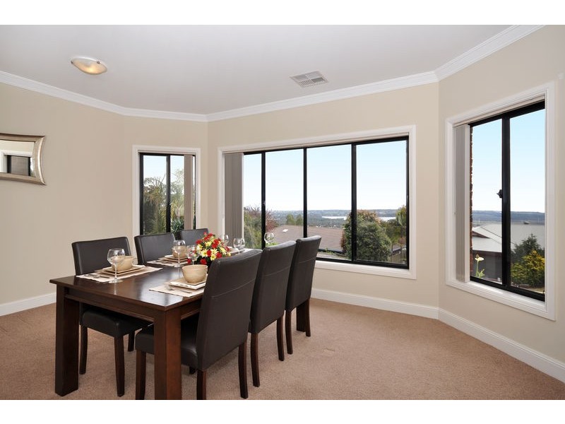 1 Kevin Court, Happy Valley SA 5159