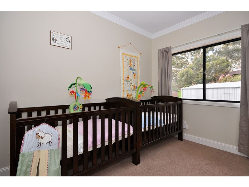 1 Kevin Court, Happy Valley SA 5159