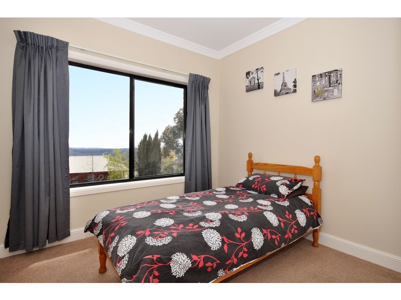 1 Kevin Court, Happy Valley SA 5159