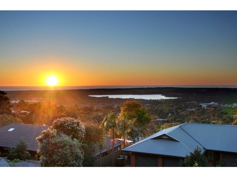 1 Kevin Court, Happy Valley SA 5159