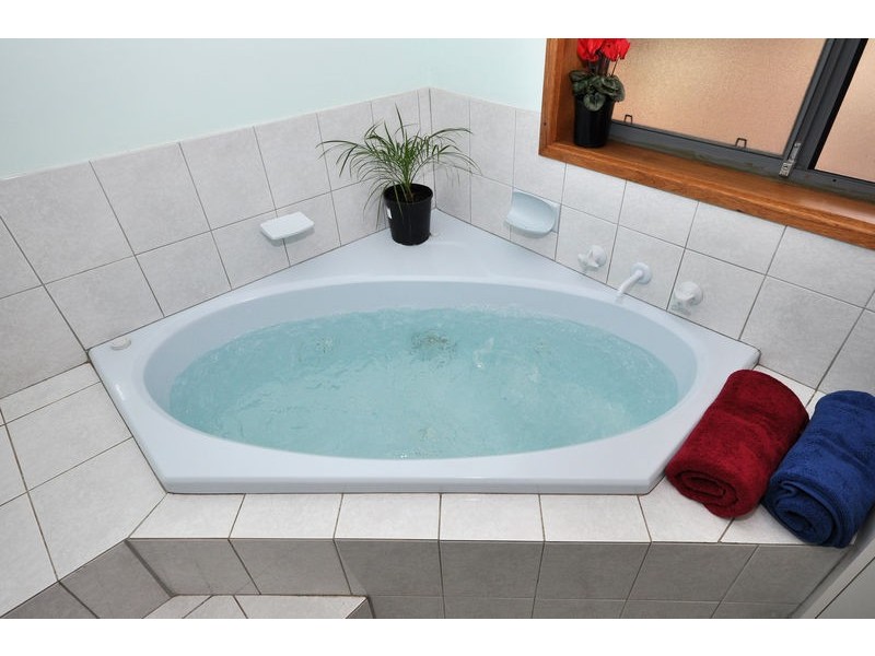 4 Kevin Court, Happy Valley SA 5159