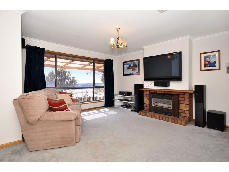 4 Kevin Court, Happy Valley SA 5159