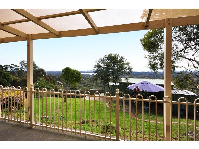 4 Kevin Court, Happy Valley SA 5159