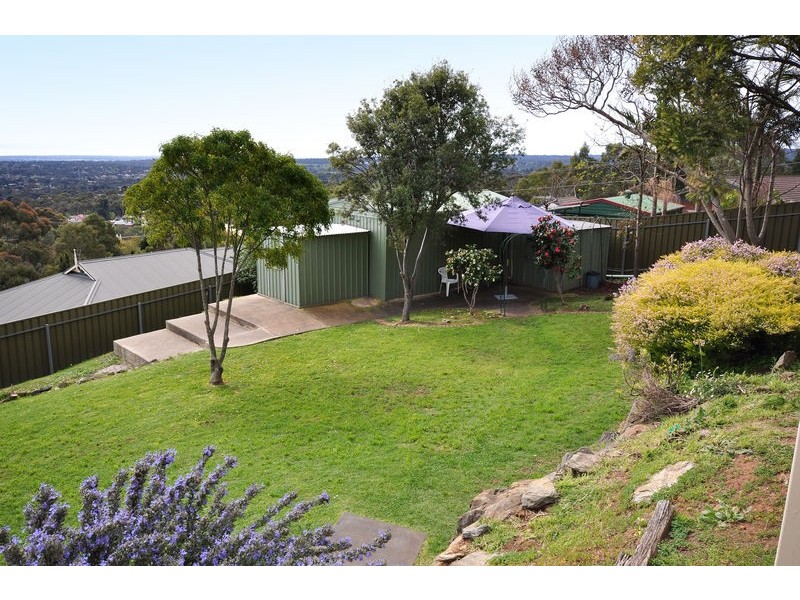 4 Kevin Court, Happy Valley SA 5159