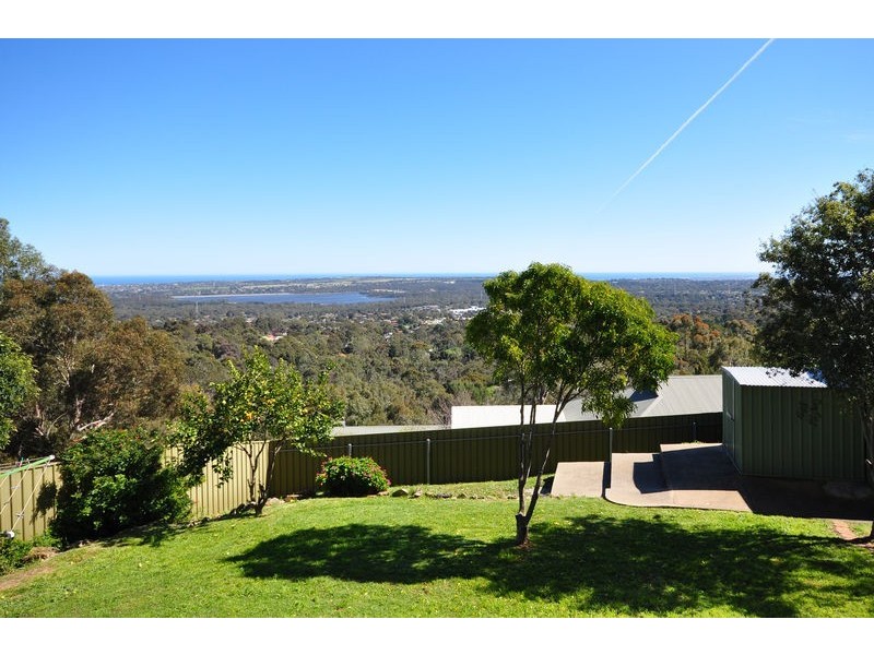 4 Kevin Court, Happy Valley SA 5159