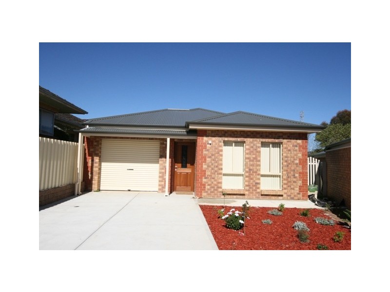 9A and 9B Bruce Street, Aberfoyle Park SA 5159
