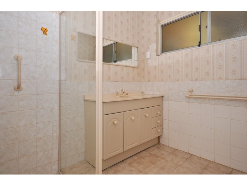 201 Black Road, Flagstaff Hill SA 5159