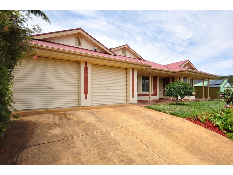 41 Forest Drive, Happy Valley SA 5159