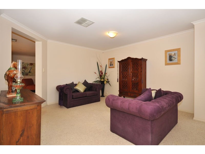 41 Forest Drive, Happy Valley SA 5159