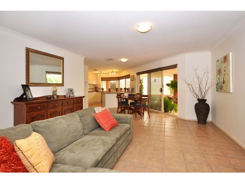 41 Forest Drive, Happy Valley SA 5159