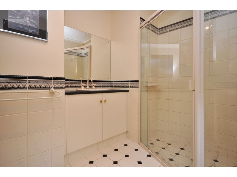 41 Forest Drive, Happy Valley SA 5159