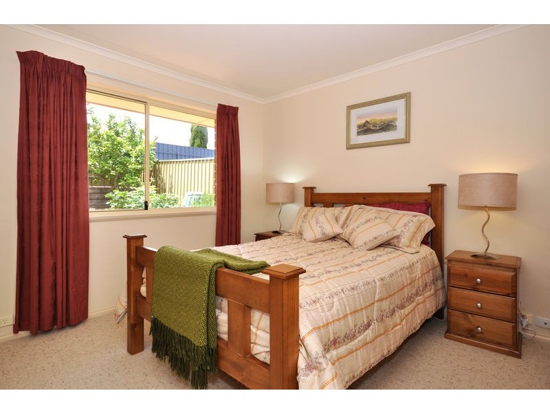 41 Forest Drive, Happy Valley SA 5159