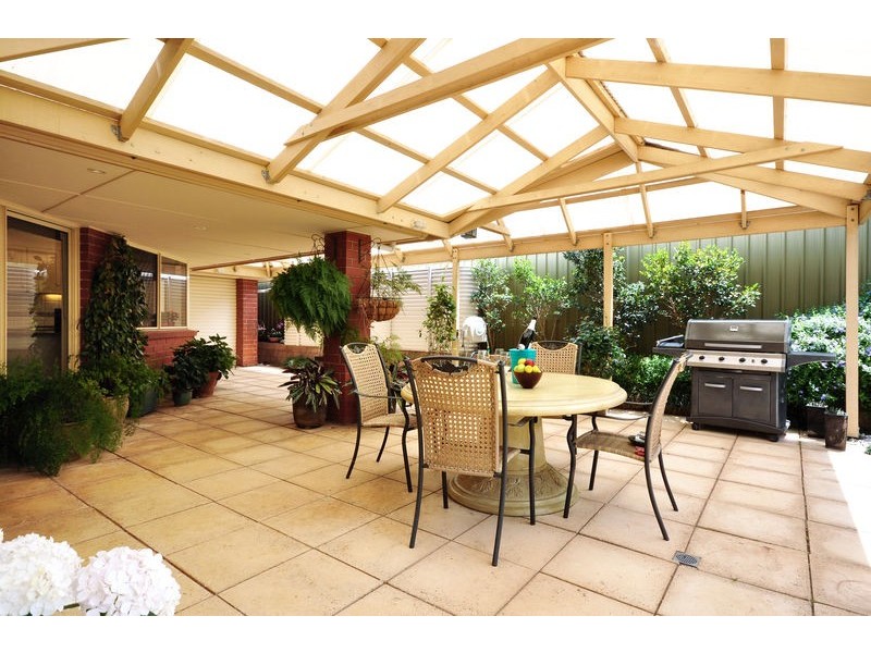 41 Forest Drive, Happy Valley SA 5159