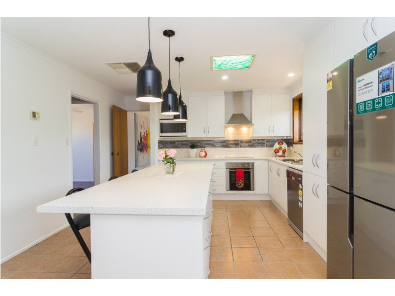 8 Menzies Court, Trott Park SA 5158