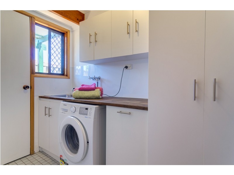 8 Menzies Court, Trott Park SA 5158