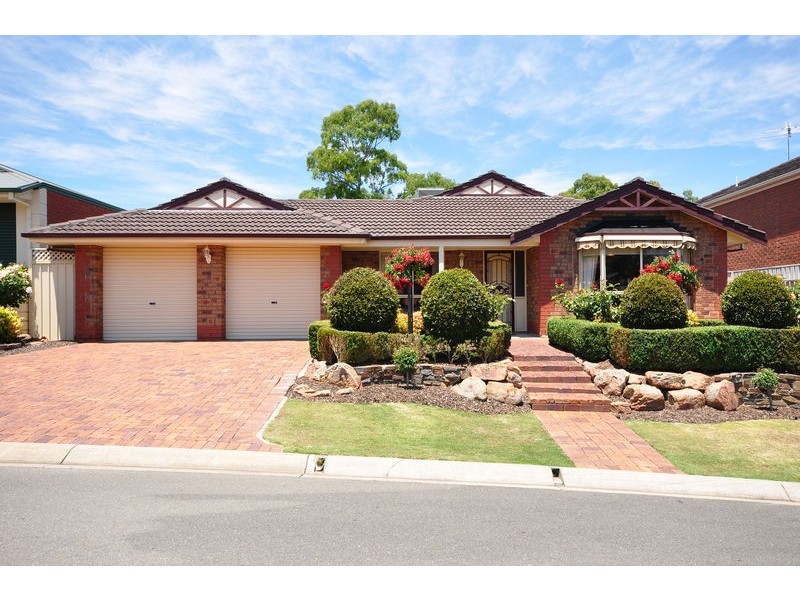 2 Nicholas Walk, Aberfoyle Park SA 5159