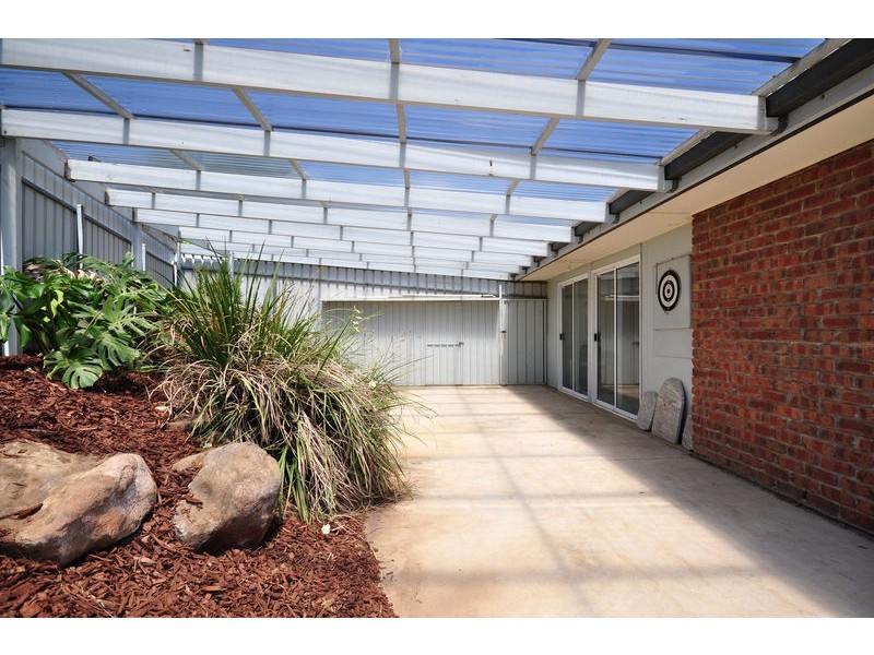 17 Abberton Street, Flagstaff Hill SA 5159