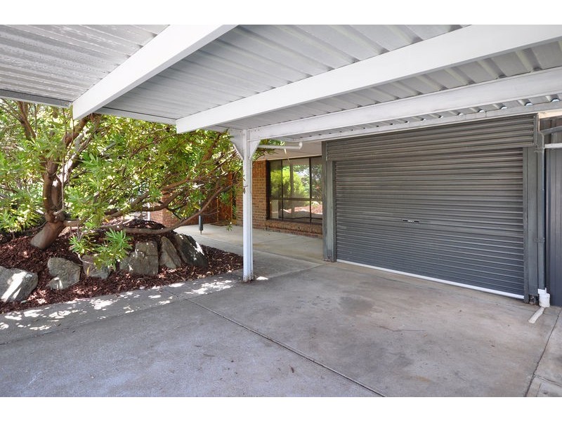 17 Abberton Street, Flagstaff Hill SA 5159