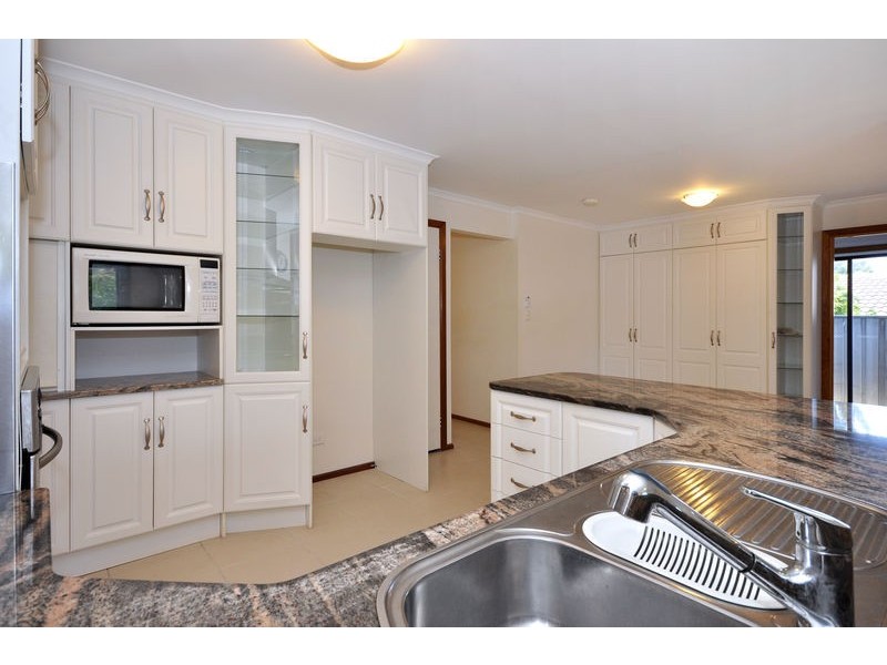17 Abberton Street, Flagstaff Hill SA 5159