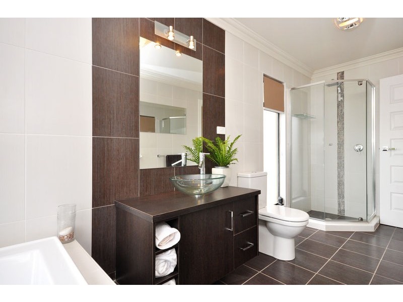 11 Evergreen Parade, Flagstaff Hill SA 5159