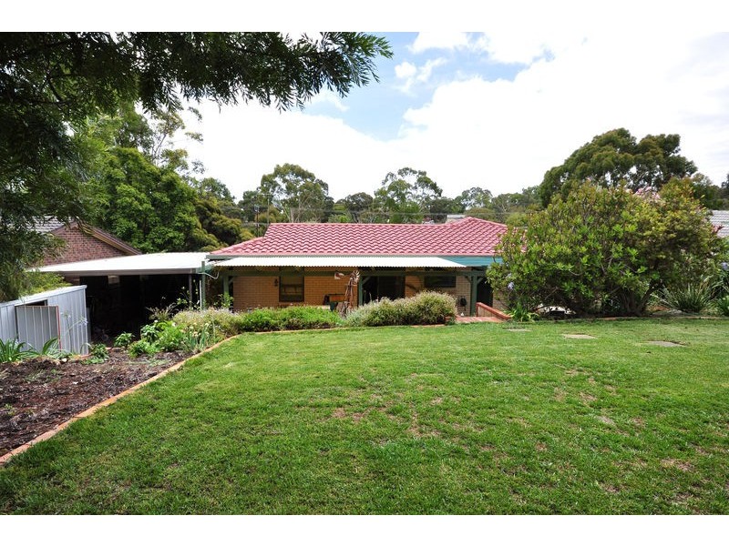 32 Booth Street, Happy Valley SA 5159