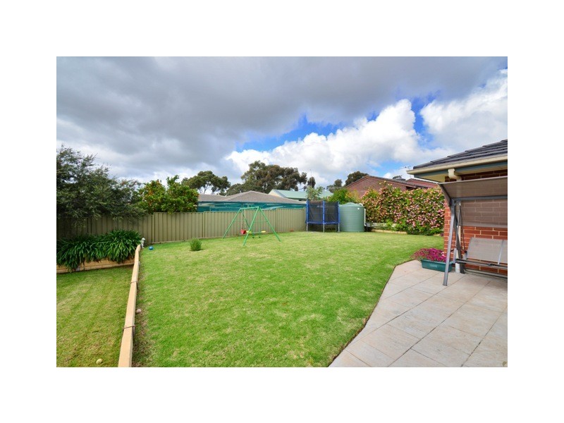 2A Hams Road, Flagstaff Hill SA 5159