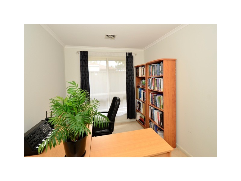 2A Hams Road, Flagstaff Hill SA 5159