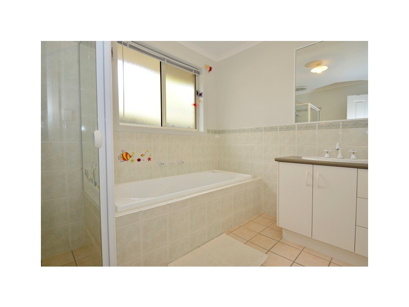 2A Hams Road, Flagstaff Hill SA 5159