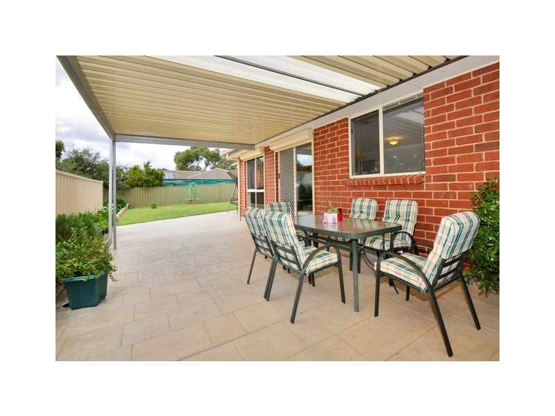 2A Hams Road, Flagstaff Hill SA 5159