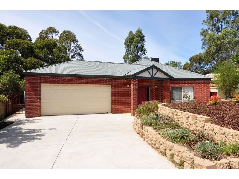 13 Goss Road, Aberfoyle Park SA 5159