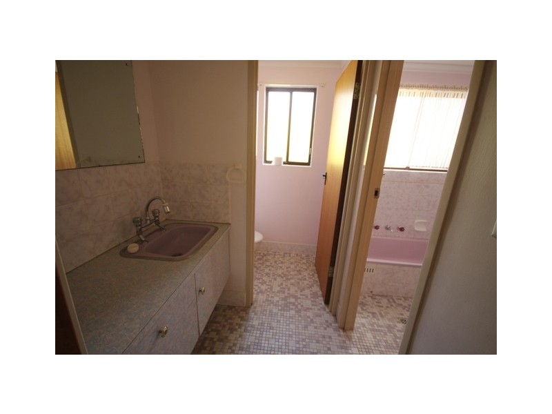 16 GLENALVON DRIVE, Flagstaff Hill SA 5159