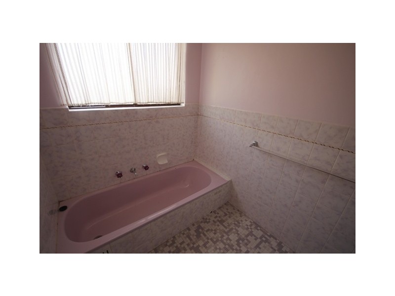 16 GLENALVON DRIVE, Flagstaff Hill SA 5159