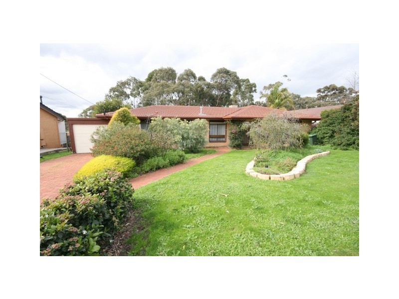 16 GLENALVON DRIVE, Flagstaff Hill SA 5159