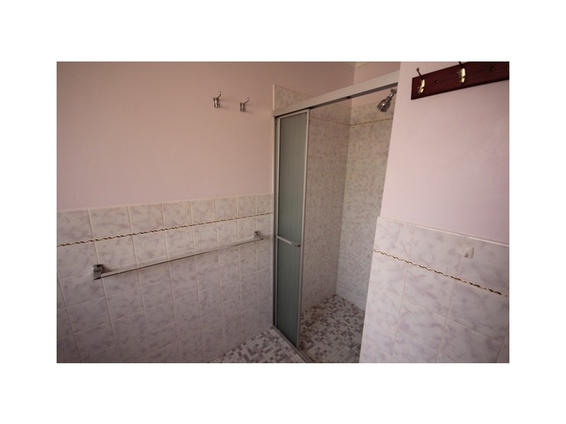 16 GLENALVON DRIVE, Flagstaff Hill SA 5159