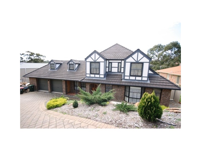 23 SANDALWOOD CRESCENT, Flagstaff Hill SA 5159