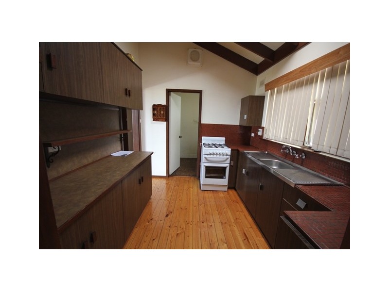 28 SEACOMBE ROAD, Darlington SA 5047