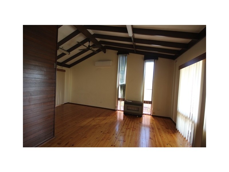 28 SEACOMBE ROAD, Darlington SA 5047