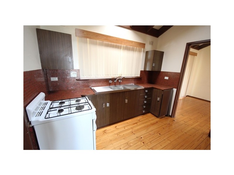 28 SEACOMBE ROAD, Darlington SA 5047