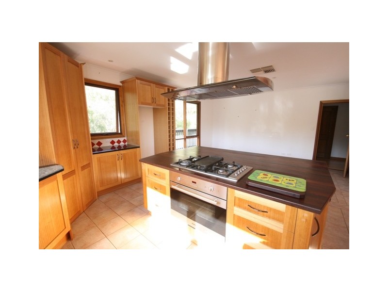 67 YORK DRIVE, Flagstaff Hill SA 5159