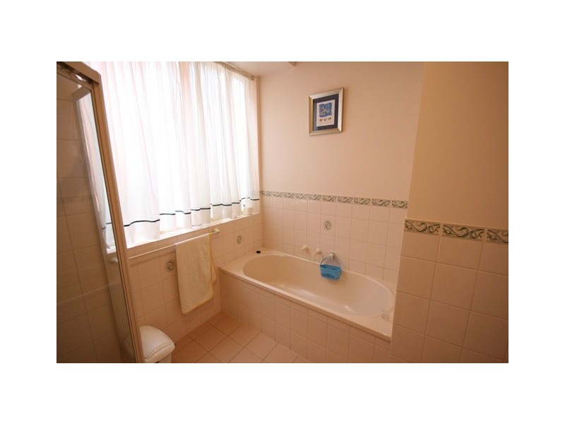 76 GLENDALE AVENUE, Flagstaff Hill SA 5159
