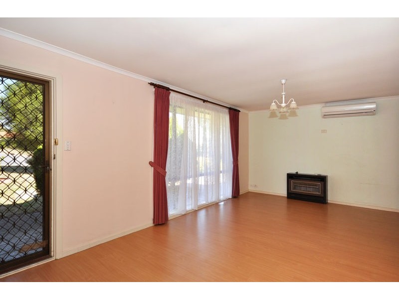 111 Sunnymeade Drive, Aberfoyle Park SA 5159