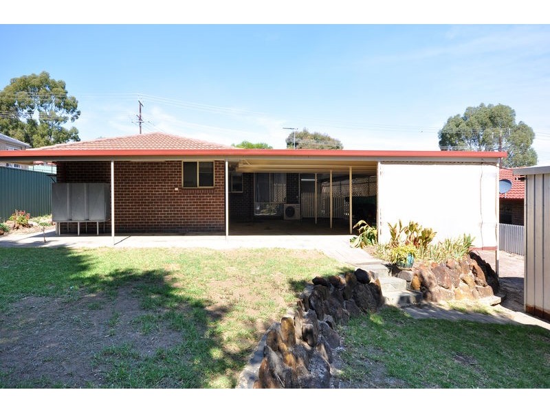 111 Sunnymeade Drive, Aberfoyle Park SA 5159