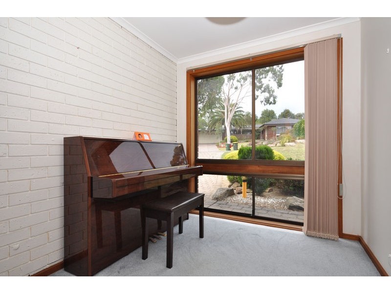 2 KATHERINE COURT, Flagstaff Hill SA 5159