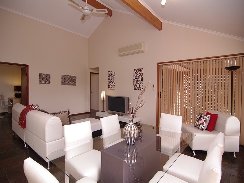 12 Vincent Boulevard, Flagstaff Hill SA 5159