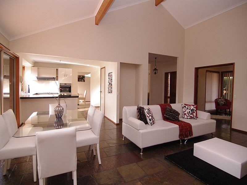 12 Vincent Boulevard, Flagstaff Hill SA 5159