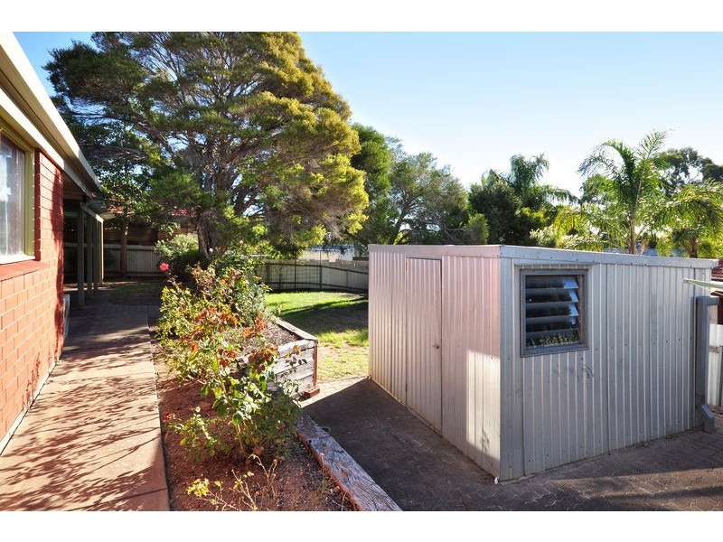 6 Garnet Crescent, Flagstaff Hill SA 5159