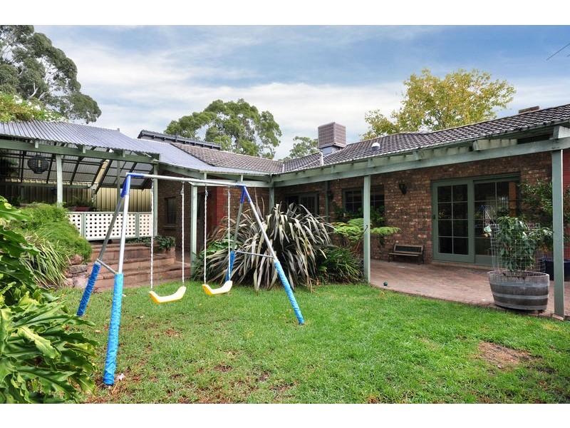 2 Marienberg Rise, Aberfoyle Park SA 5159
